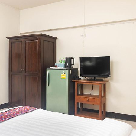 Hotel Sripoom House 1 à Chiang Mai Extérieur photo