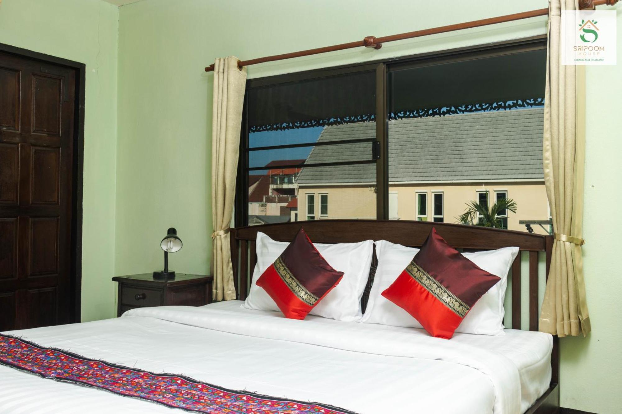 Hotel Sripoom House 1 à Chiang Mai Extérieur photo