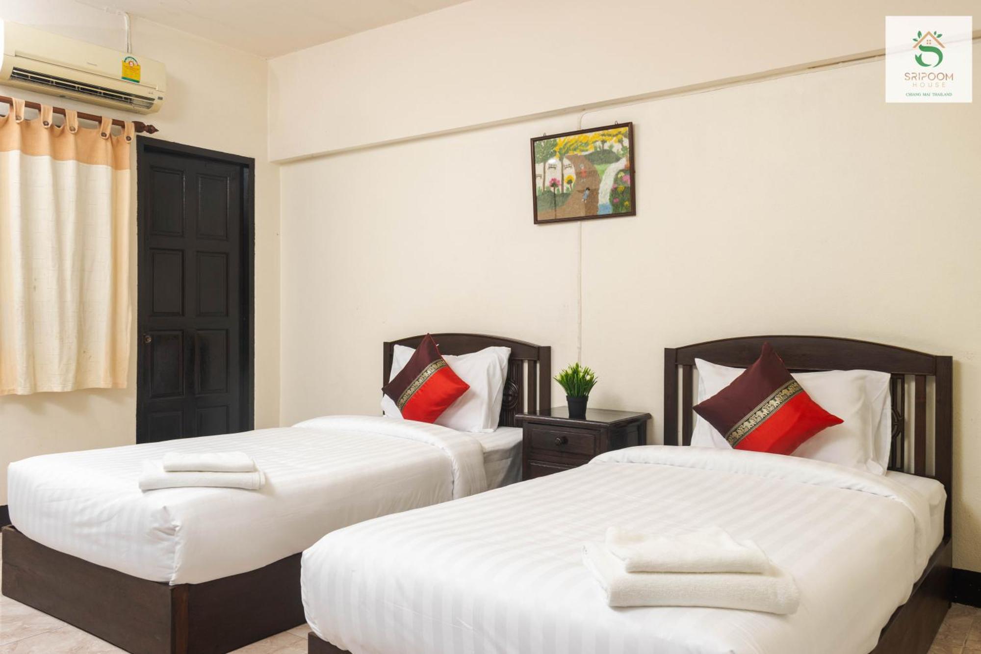 Hotel Sripoom House 1 à Chiang Mai Extérieur photo
