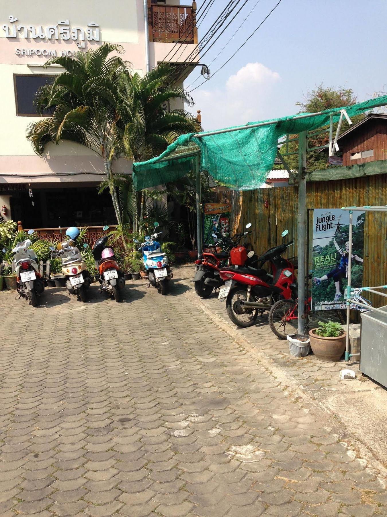 Hotel Sripoom House 1 à Chiang Mai Extérieur photo